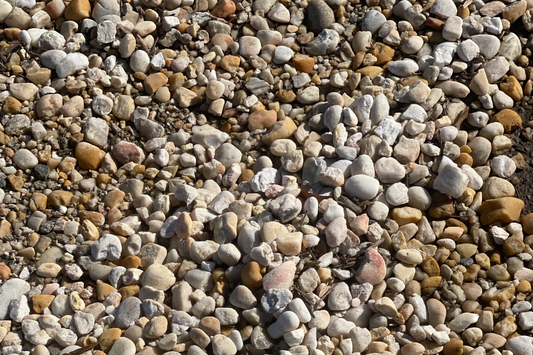 Gravel – White Stone Large (Carolina per ton)