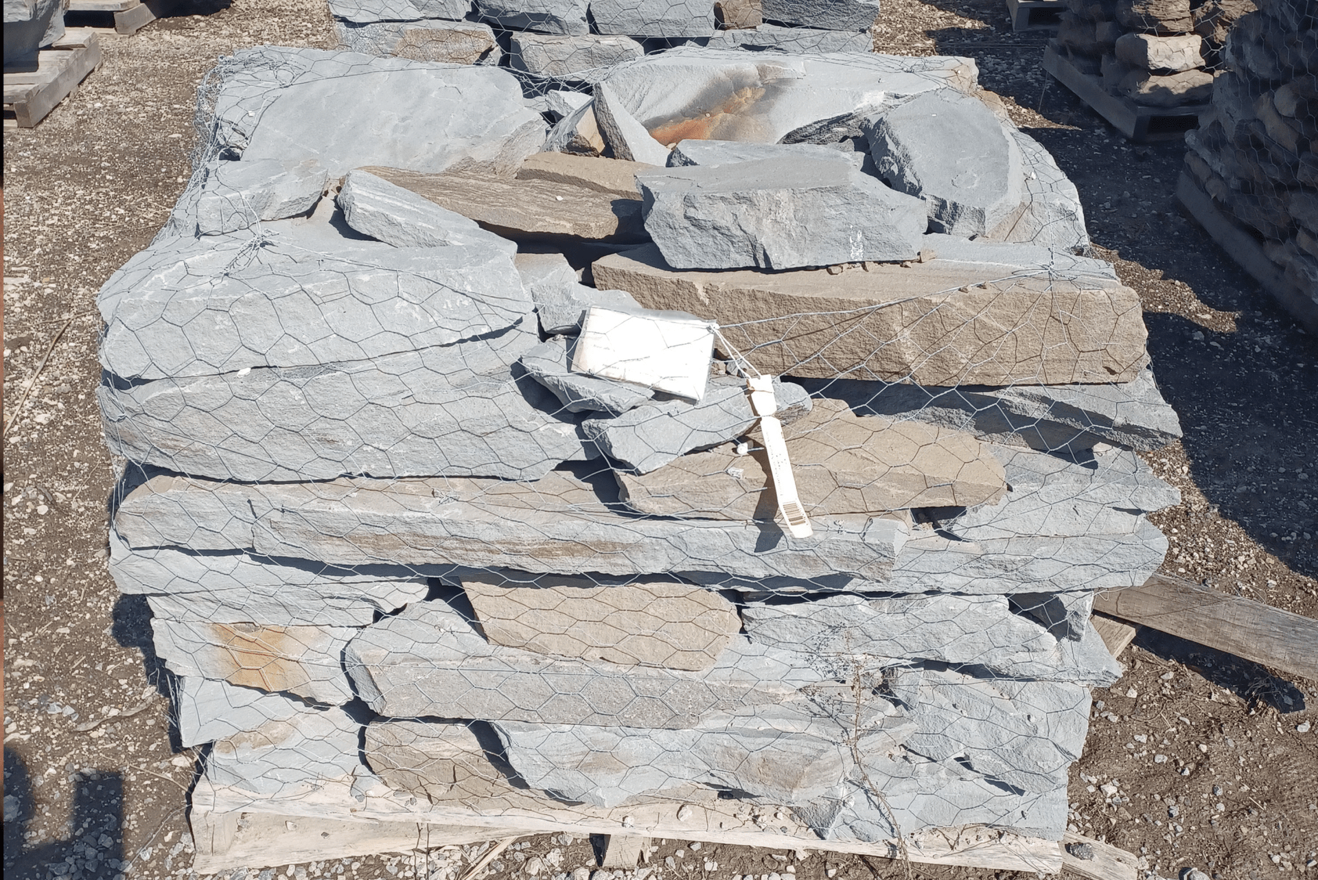 colonial-grey-wall-stone-ohio-