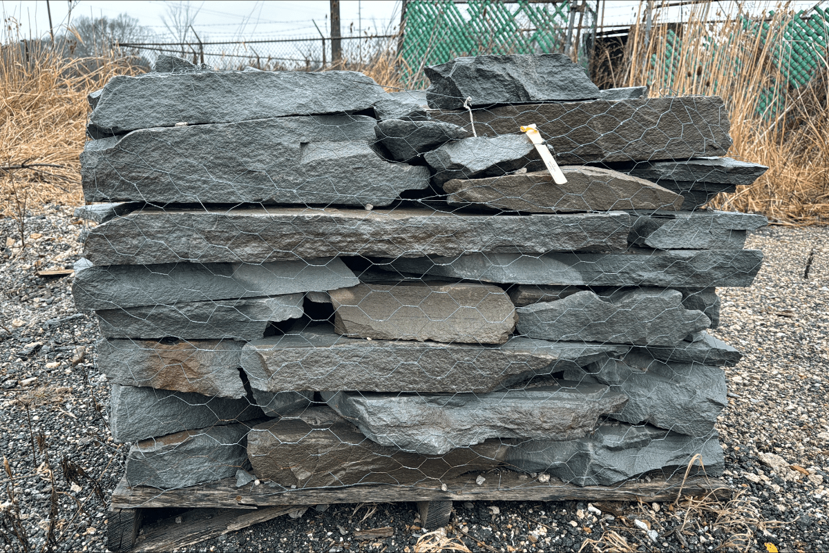 Wallstone - Fieldstone Natural - All Sizes (Ohio per pallet) - Sagamore Companies - Pallet of Stones